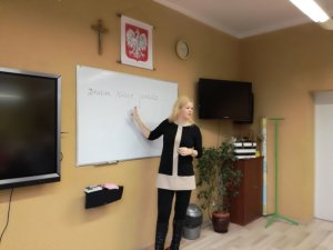 Ewa Niemotko podczas zajęć stacjonarnych