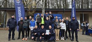 funkcjonariusze policji