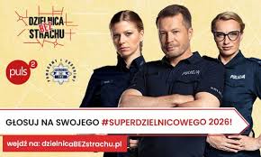 plakat superdzielnicowy,  widoczny policjant i dwie policjsntki