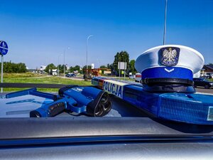 czapka, urządzenie do pomiaru prędkości na dachu radiowozu